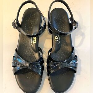 Handcrafted SAS Strippy wedge sandal in black patent leather, size 9.5